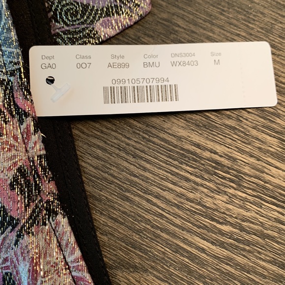 NWT Tie Neck Shimmering Floral Jacquard. - Picture 6 of 9